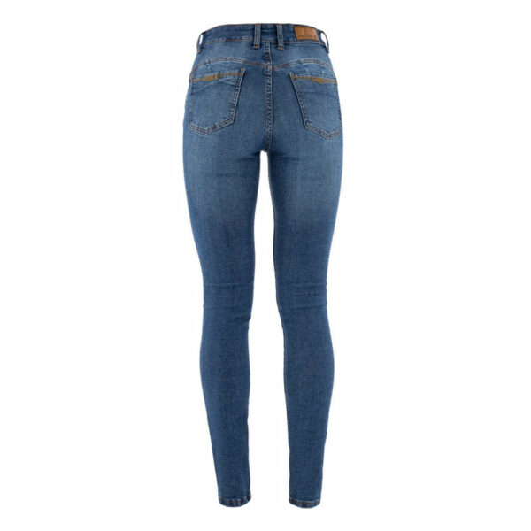 Los Jeans de mujer CUMBER 111 son muy confortables gracias a su tejido superelástico de alta calidad y durabilidad. Jeans de mujer 5 bolsillos con botón y cremallera YKK de alta resistencia. Skinny. Diseñado y fabricado completamente en España. Envío gratuito a Península y Baleares. Envío gratuito a partir de 200€ a todas las zonas y países. Envío en: Península 24h /48h – Canarias y resto de países de 48h a 7 días        (Tiempo de preparación máximo 72h)